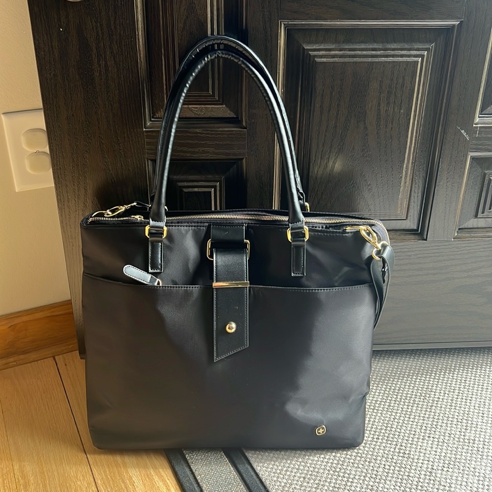 Wenger Ana 16 by SwissGear. Work Tote-Laptop Bag
